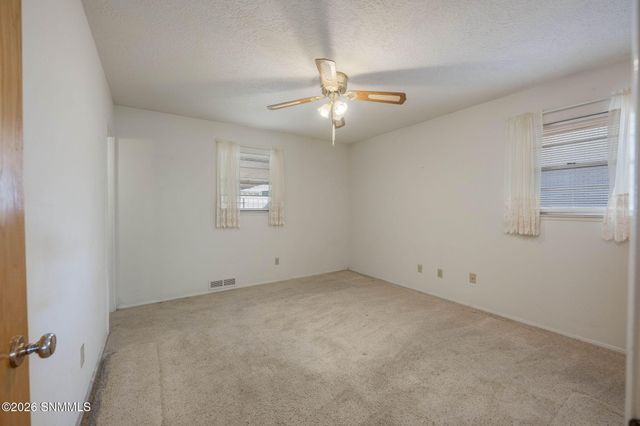 1011 Cedardale Drive, Las Cruces, NM 88005