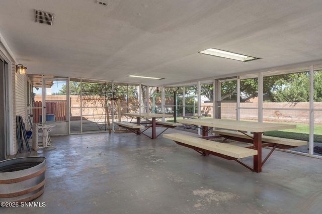 1011 Cedardale Drive, Las Cruces, NM 88005