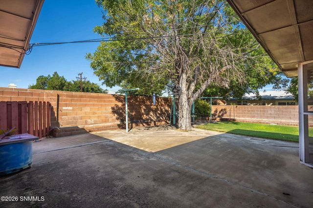 1011 Cedardale Drive, Las Cruces, NM 88005