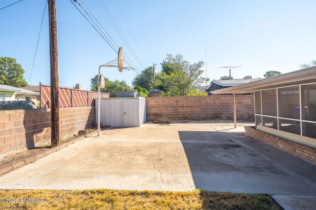 1011 Cedardale Drive, Las Cruces, NM 88005