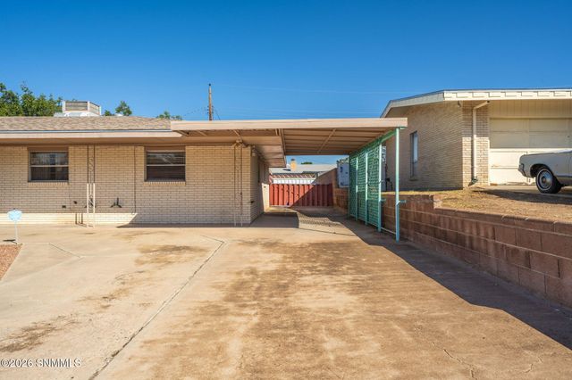 1011 Cedardale Drive, Las Cruces, NM 88005