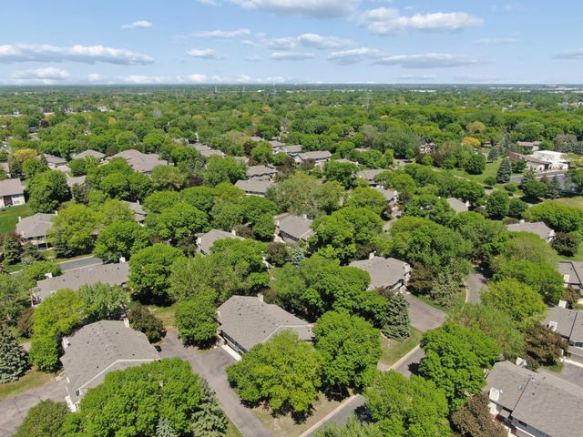 13746 84th Place N, Maple Grove, MN 55369