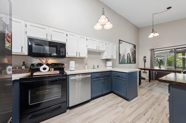 13746 84th Place N, Maple Grove, MN 55369