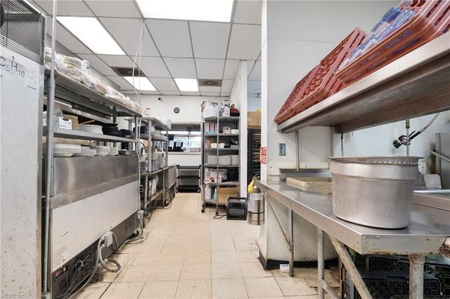1215 George Washington Memorial HWY X, Yorktown, VA 23693