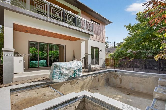 809 SW 12th Ave, Fort Lauderdale, FL 33312