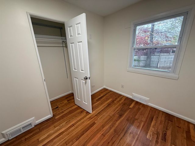 15 Woodbury Lane, Bedford, NH 03110
