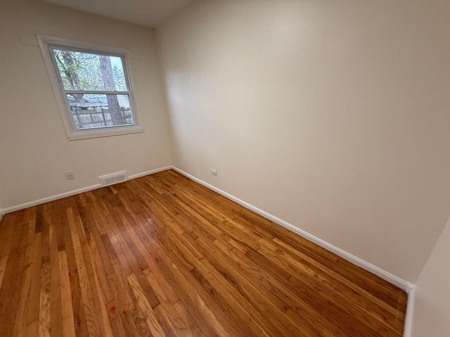 15 Woodbury Lane, Bedford, NH 03110