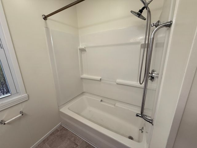 15 Woodbury Lane, Bedford, NH 03110