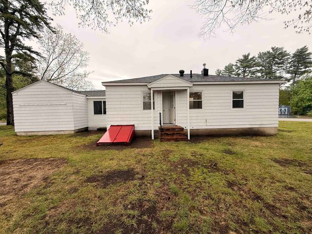 15 Woodbury Lane, Bedford, NH 03110
