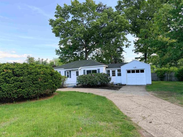 15 Woodbury Lane, Bedford, NH 03110