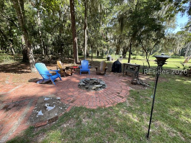 8 Volunteers Rdg, Daufuskie Island, SC 29915