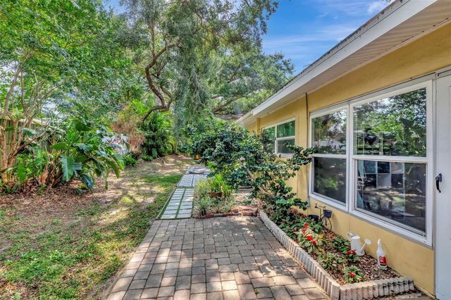 1024 DE SOTO DRIVE, Dunedin, FL 34698