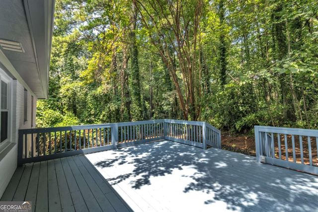 831 Daniell Drive SE, Smyrna, GA 30080