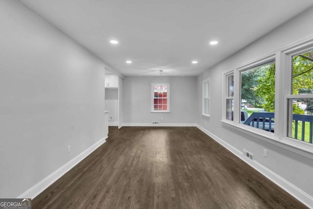 831 Daniell Drive SE, Smyrna, GA 30080