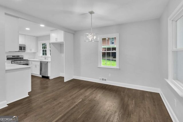 831 Daniell Drive SE, Smyrna, GA 30080