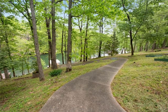 51 Mayfair Drive, Bella Vista, AR 72715