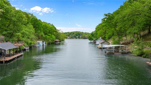 51 Mayfair Drive, Bella Vista, AR 72715