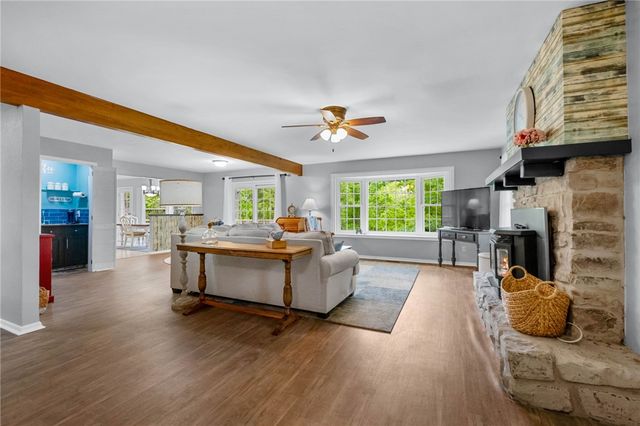 51 Mayfair Drive, Bella Vista, AR 72715