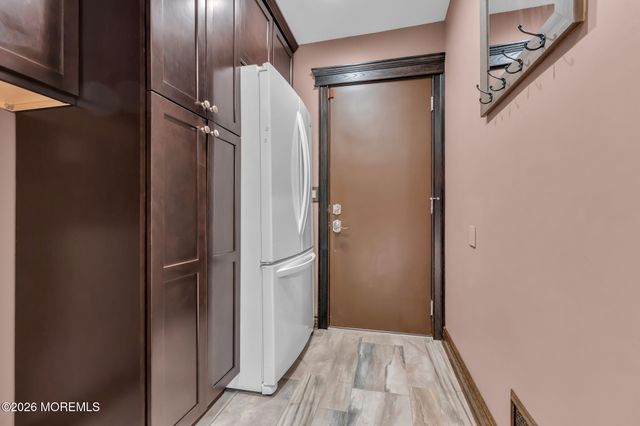 12 Briarhill Road, Holmdel, NJ 07733