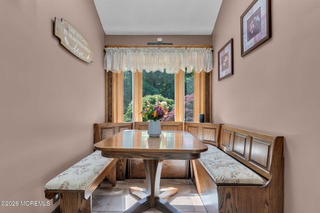 12 Briarhill Road, Holmdel, NJ 07733