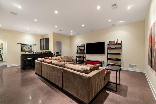 1897 Hart Road, Lexington, KY 40502