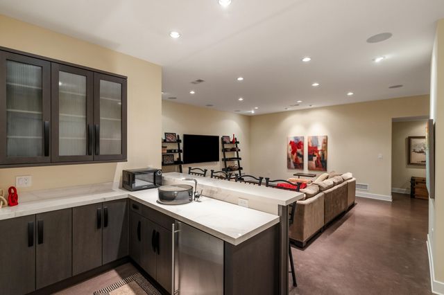 1897 Hart Road, Lexington, KY 40502
