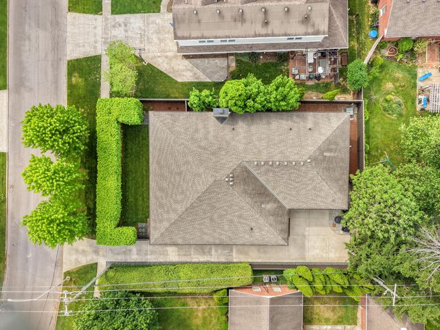 1897 Hart Road, Lexington, KY 40502