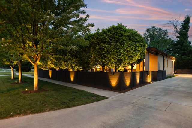 1897 Hart Road, Lexington, KY 40502