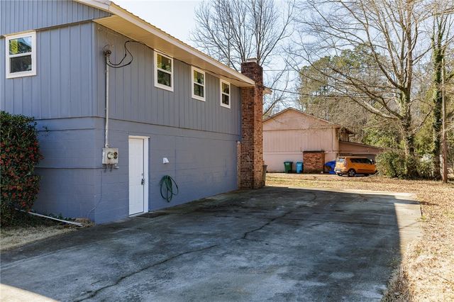 300 Lavender Road, Athens, GA 30606