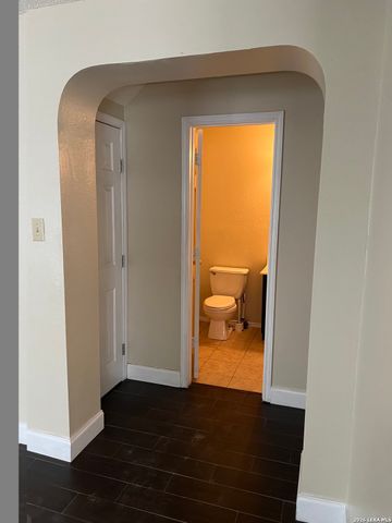 2628 Westover Vw, San Antonio, TX 78251