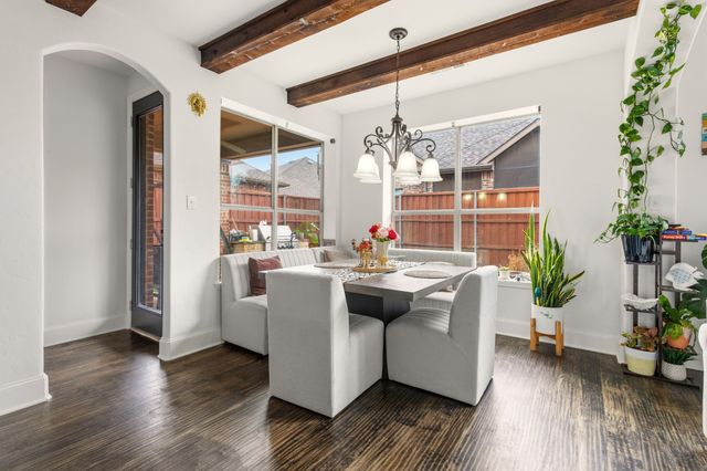 1818 Park Highland Way, Arlington, TX 76012