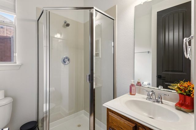 1818 Park Highland Way, Arlington, TX 76012