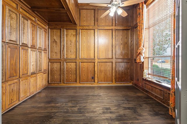 1818 Park Highland Way, Arlington, TX 76012