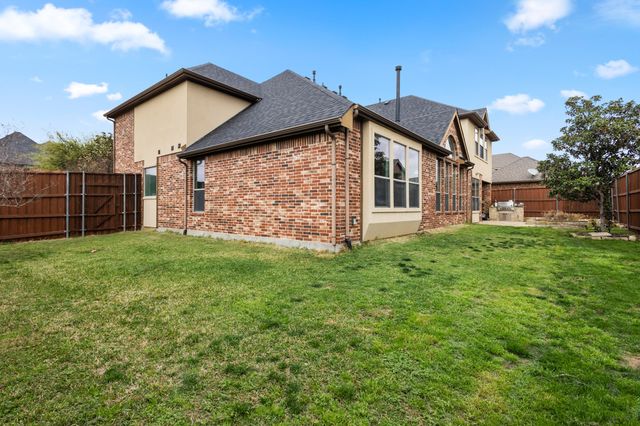 1818 Park Highland Way, Arlington, TX 76012