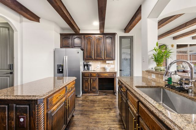 1818 Park Highland Way, Arlington, TX 76012