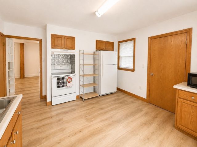 35 Beach St A, Millbury, MA 01527