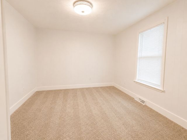 35 Beach St A, Millbury, MA 01527