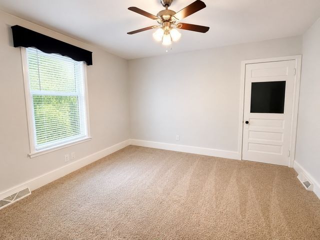 35 Beach St A, Millbury, MA 01527