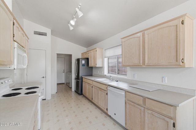 11616 W BUCK MOUNTAIN Court, Surprise, AZ 85378