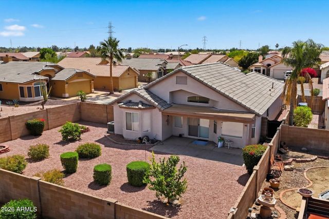 11616 W BUCK MOUNTAIN Court, Surprise, AZ 85378