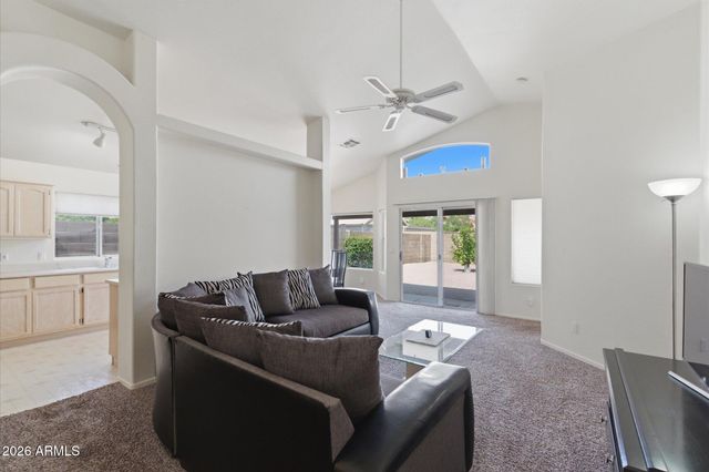 11616 W BUCK MOUNTAIN Court, Surprise, AZ 85378