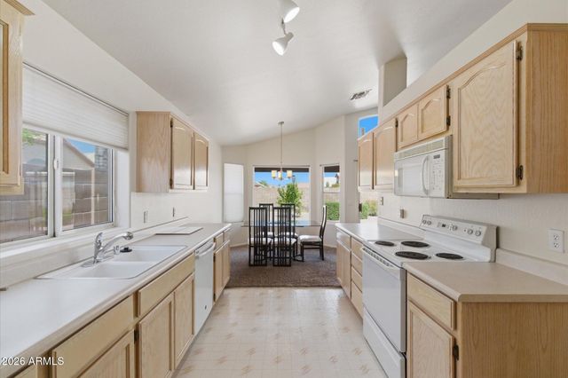 11616 W BUCK MOUNTAIN Court, Surprise, AZ 85378