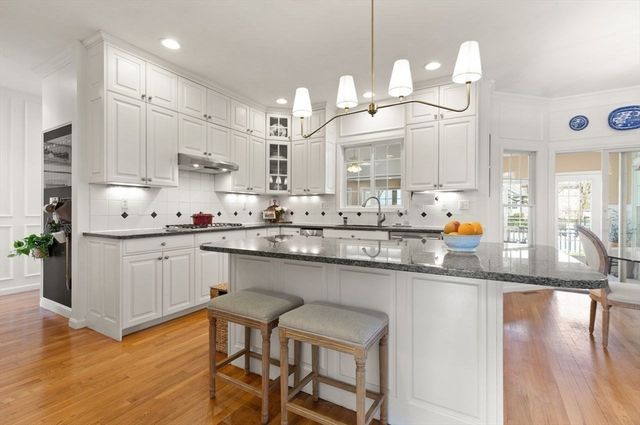 7 Dry Pond Rd, Sharon, MA 02067
