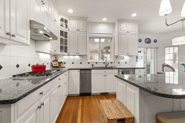 7 Dry Pond Rd, Sharon, MA 02067