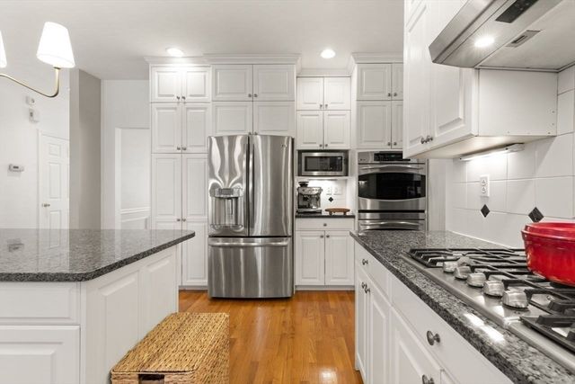 7 Dry Pond Rd, Sharon, MA 02067