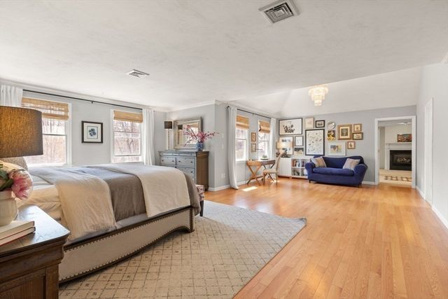 7 Dry Pond Rd, Sharon, MA 02067