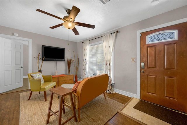 1714 NW Kinyon Ave, Lawton, OK 73507