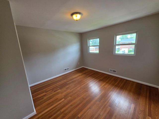 5915 CHARNWOOD RD, Catonsville, MD 21228