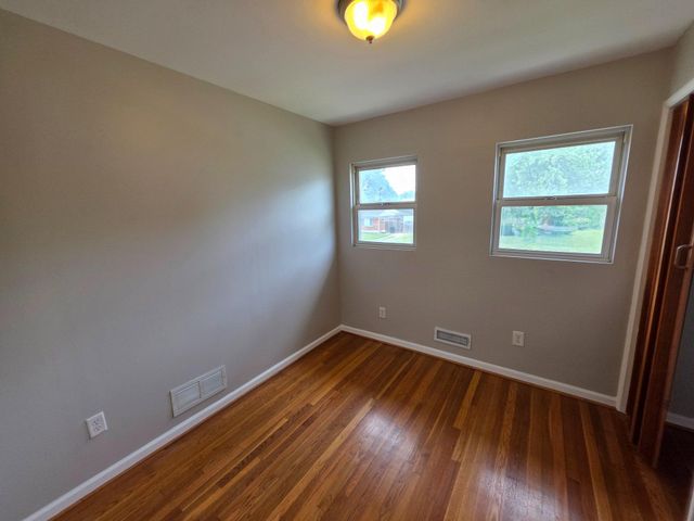5915 CHARNWOOD RD, Catonsville, MD 21228