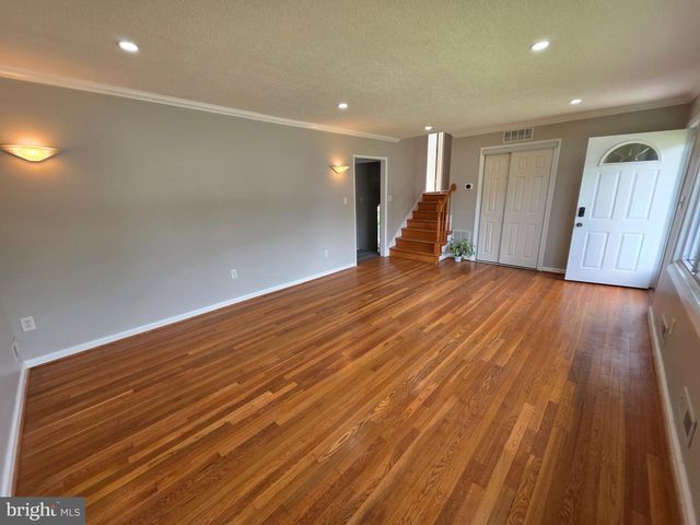 5915 CHARNWOOD RD, Catonsville, MD 21228
